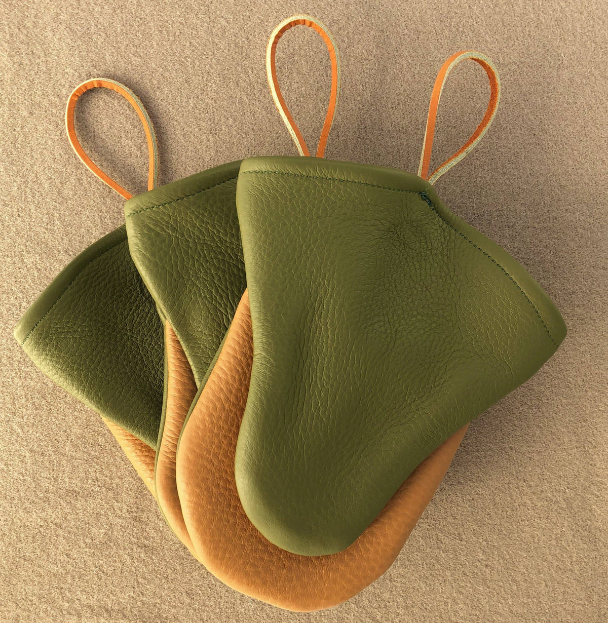 Half Oven Mitt (Colors): Pistachio green with camel brown